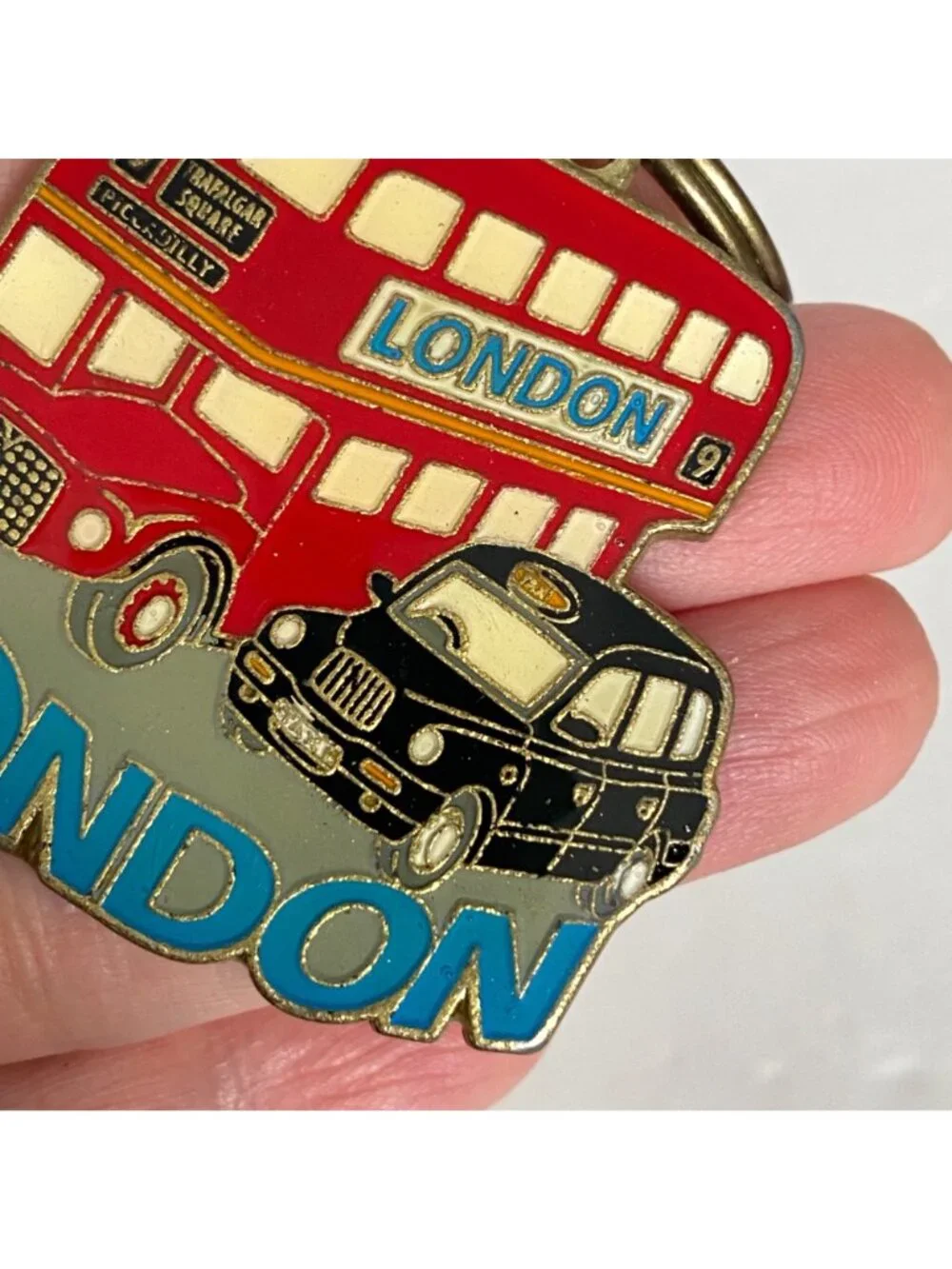 1980 London Taxi Double Decker Bus Lambert Souvenirs Keychain Gold Tone